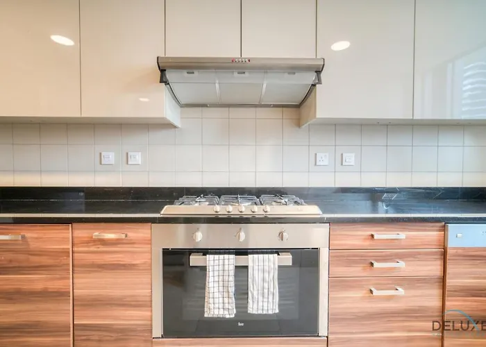 Rustic 2Br At Sparkle Tower 1 Dubai Marina By Deluxe Holiday Homes